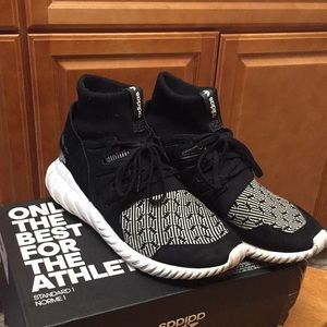 !Used Adidas Mens Tubular Doom Black/White Size10!